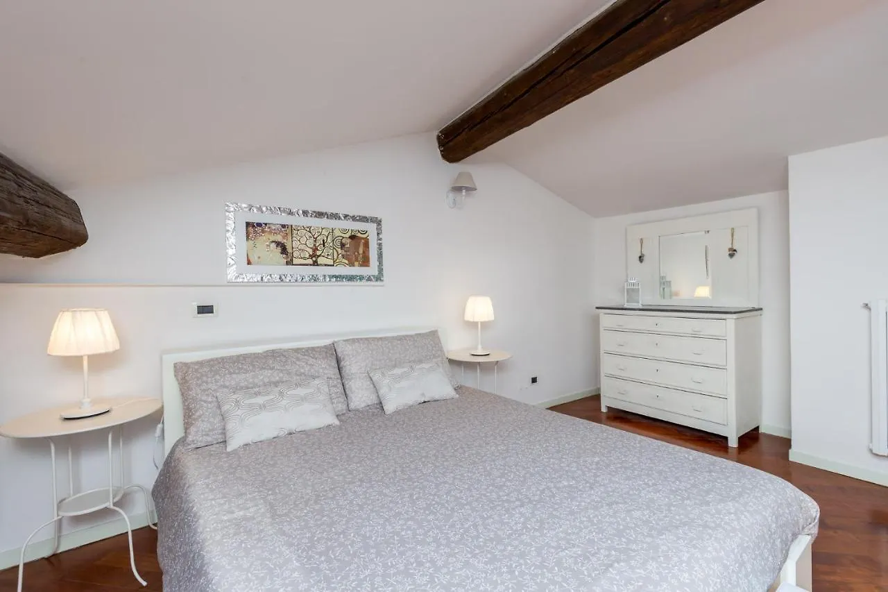 Maison Contrari Ferrara Apartamento